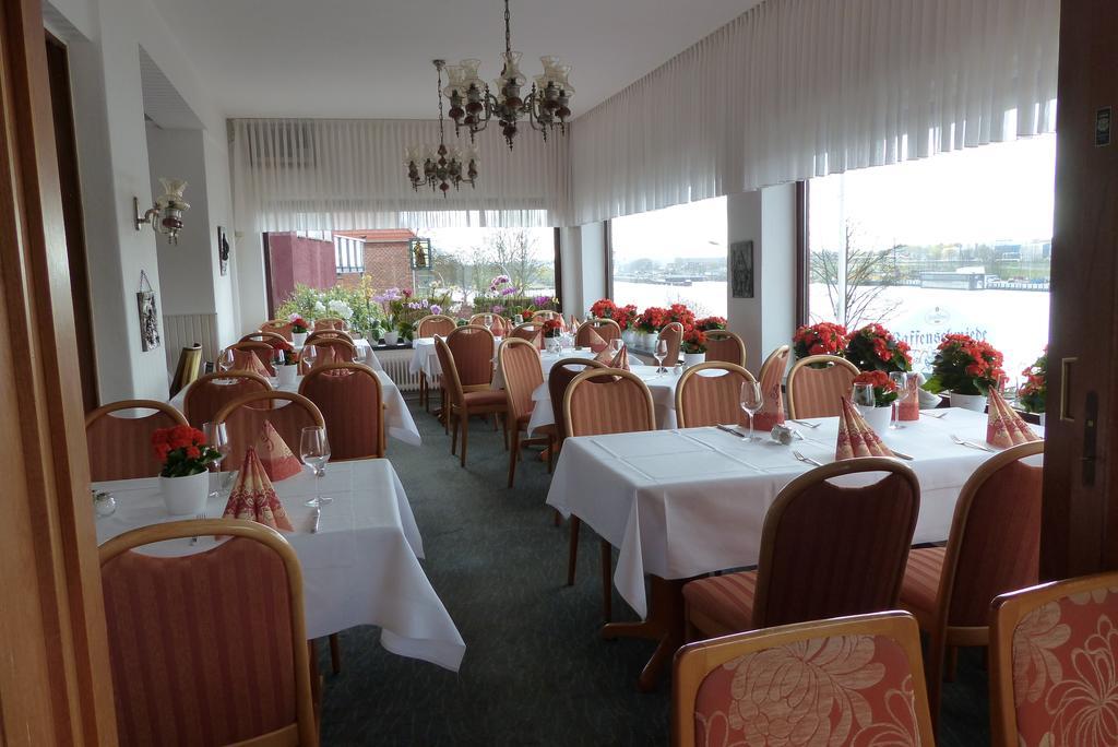Hotel Waffenschmiede Kiel Bagian luar foto