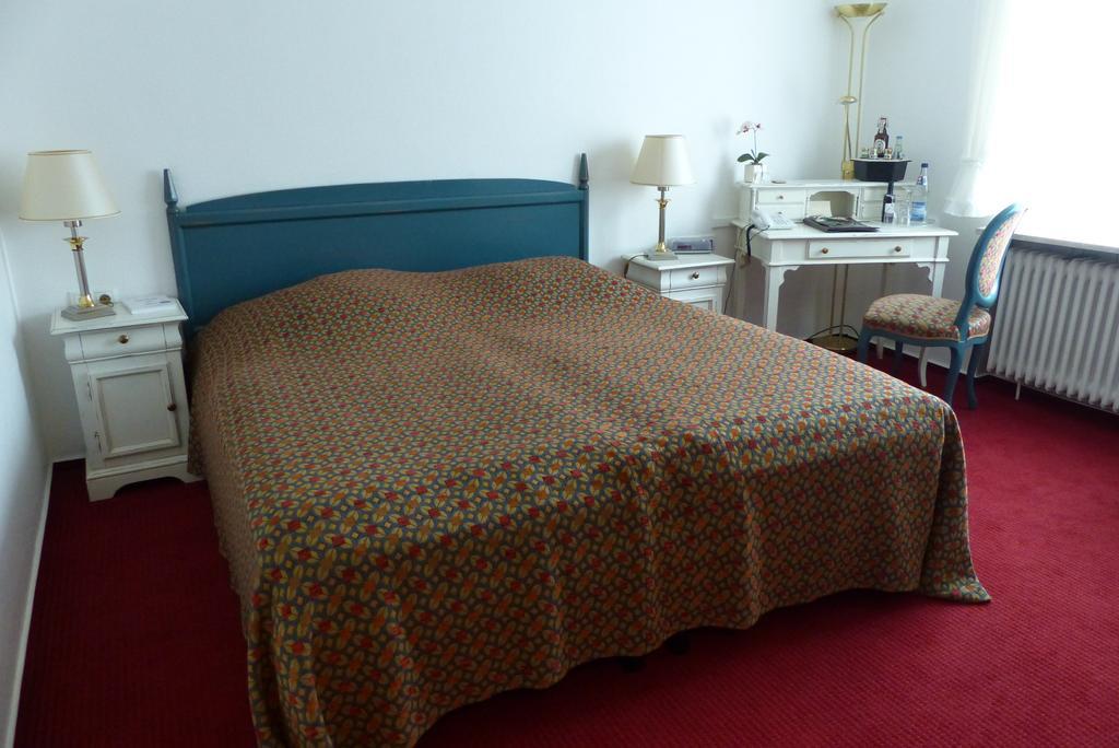 Hotel Waffenschmiede Kiel Ruang foto