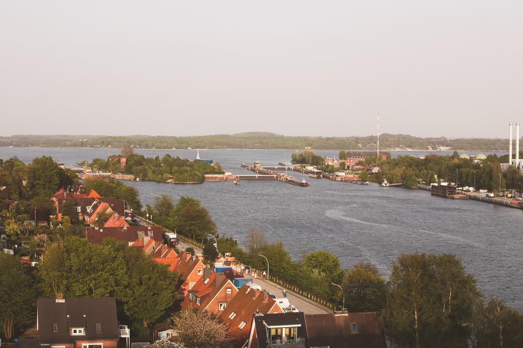 Hotel Waffenschmiede Kiel Bagian luar foto